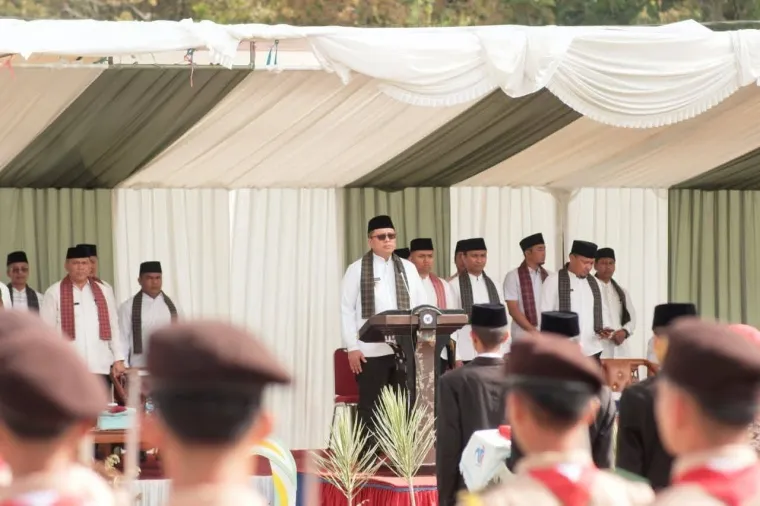 Wabup Ahmad Fadly Jadi Inspektur Upacara Hari Santri Nasional di Pondok Pesantren (Ponpes) Modern Nurul Ikhlas Kecamatan X Koto
