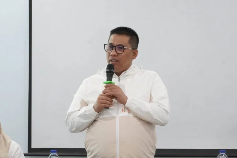 Wako Hendri Arnis saat membuka kegiatan Konsultasi Publik II Perubahan Kajian Lingkungan Hidup Strategis Rencana Tata Ruang Wilayah di Aula BPKD, Rabu (29/10/2025). (Foto Kominfo).
