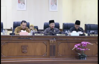 DPRD Agam Gelar Paripurna Bahas Jawaban Bupati atas Pandangan Fraksi Terkait Ranperda Cadangan Pangan