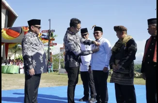 Bupati Eka Putra Apresiasi Festival Pandeka Batagak Kapalo Koto