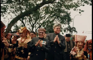 Eka Putra dan Ahmad Fadly Ikuti Prosesi Adat Datang Dianta Pai Balapeh