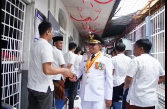 Bupati Tanah Datar Serahkan Remisi Bagi 84 Warga Binaan Rutan Kelas IIB Batusangkar