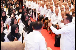 Bupati Eka Putra Berikan Materi Bagi Mahasiswa Politeknik Negeri Padang