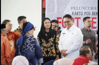 Wabup Ahmad Fadly Hadiri Peluncurkan Buku Kartu Pos Bergambar Fort De Kock