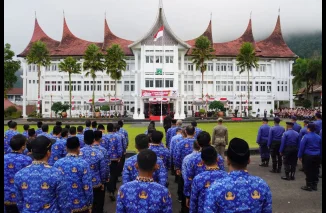 Upacara Hari Kesaktian Pancasila dan Hari Jadi Sumbar, Wako Hendri Ajak ASN, Pengusaha, dan Pelajar Bersatu