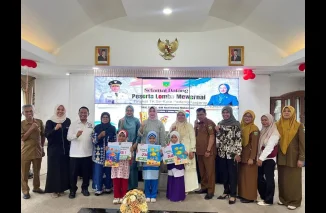 Wako Hendri dan Bunda PAUD Apresiasi Kreativitas Anak TK dalam Lomba Mewarnai Bertema Ikan