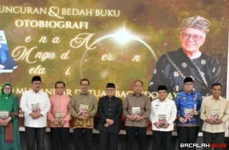 Bupati Agam, Ir H Benni Warlis MM Dt Tan Batuah, bersama Wakil Bupati Agam, Muhammad Iqbal SE MCom hadiri bedah buku karya Aristo Munandar Dt Bagindo Kayo di Auditorium Gubernuran Sumatera Barat, Jumat (17/10/2025).(Foto Kominfo)