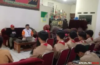 Kwartir Cabang 12 Gerakan Pramuka Kota Padang Panjang laksanakan Jamboree On The Air dan Jamboree On The Internet Tahun 2025 di Sekretariat Kwarcab dari 17-19 Oktober 2025. (Foto Kominfo)