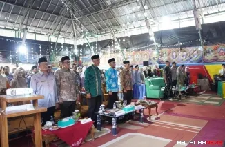 SMAN 1 Padang Panjang gelar kegiatan Batik Birru ke-14 Tahun 2025. Acara di aula sekolah tersebut dibuka Gubernur Sumatera Barat, Mahyeldi Ansharullah, Sabtu (18/10/2025). (Foto Kominfo)
