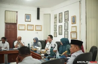 Wabup Ahmad Fadly mengikuti rapat penilaian kinerja stunting bersama Pemprov Sumbar secara daring di Aula Bappeda Litbang Tanah Datar.