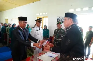 Wabup Tanah Datar Ahmad Fadly menyaksikan Sertjab Camat Lintau Buo