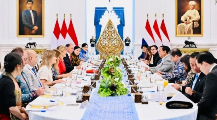 Presiden Republik Indonesia Prabowo Subianto menerima kunjungan Ratu Mxima dari Belanda di Istana Merdeka, Jakarta, pada Kamis, 27 November 2025. Foto: BPMI Setpres.
