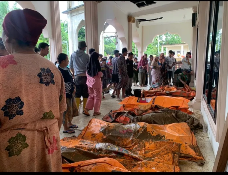 Korban bencana melanda Kabupaten Agam. Dok