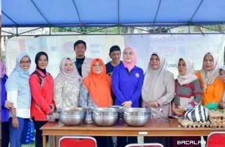 Ketua TP-PKK Kabupaten Agam, Merry Benni Warlis dampingi rombongan Badan Kerja Sama Organisasi Wanita (BKOW). Dok