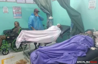 Korban galodo di Nagari Selareh Aia Kecamatan Palembayan, Kabupaten Agam saat jalani penanganan medis. Dok