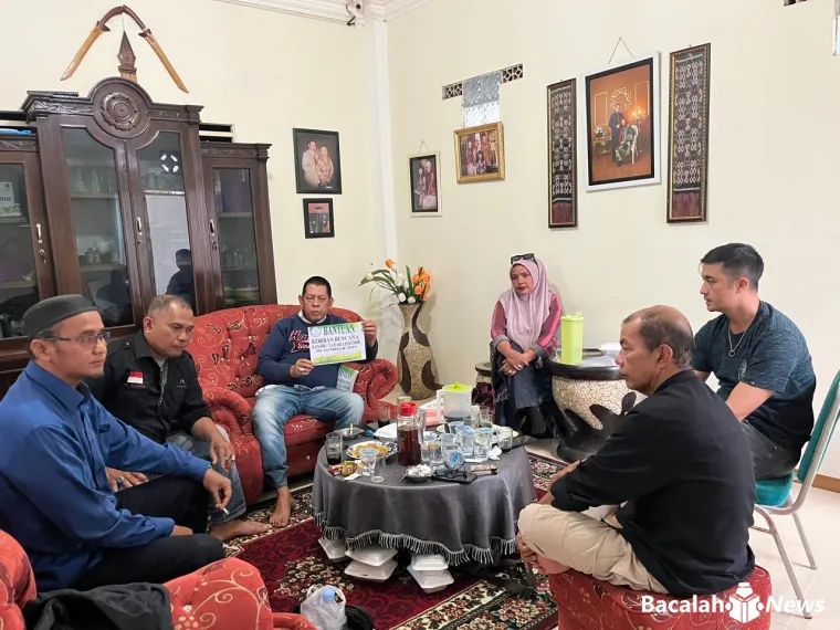 Terlihat pengurus SI Bukittinggi gelar rapat persiapan penyaluran bantuan bagi korban terdampak bencana Hidrometeorologi. Foto Istimewa