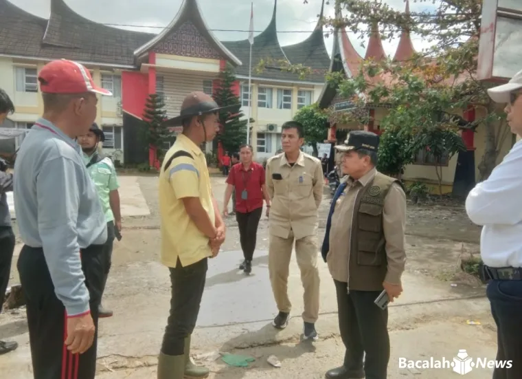 Bupati Agam Tinjau Lokasi Terdampak Bencana di Maninjau, Camat: Data Korban Terus Kita Perbarui