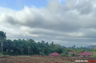 Terlihat areal huntara bagi korban bencana hidrometeorologi di Kabupaten Agam. Foto Anizur
