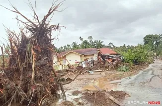 Terlihat dampak bencana Hidrometeorologi telah merusak sejumlah fasilitas di Kabupaten Agam. Foto Anizur