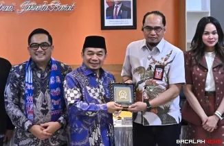 Ketua Komisi II DPR RI M. Rifqinizamy Karsayuda saat memimpin kunjungan kerja spesifik Komisi II DPR RI ke Kantor Wilayah ATR-BPN Jakarta Barat dan Jakarta Timur, Kamis (15/1/2026).