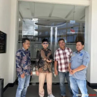 Hamriadi, S. Sos., S.T