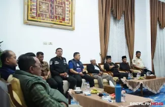 Panitia bersama Bupati Tanah Datar Eka Putra melaksanakan rapat pemantapan Pacu Kuda Wirabraja Open Race dan Tradisional 2026, di Gedung Indo Jolito Batusangkar.