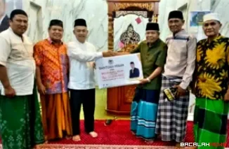 Anggota DPRD Kota Padang Erianto, melaksanakan kegiatan Safari Ramadhan 1447 H/2026 M di Masjid Nurul Falah, Kompleks Bumi Minang, Kelurahan Sungai Sapih, Kecamatan Kuranji, Kota Padang, Senin (2/3/2026).