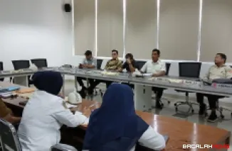 Komisi III DPRD Padang Lakukan Rapat kerja (Raker) Dengan Pemko Padang Terkait Polemik Parkir di Pantai Padang.