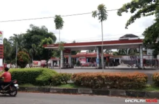 SPBU Mati, Warga Menjerit! BBM Langka di Lubuk Basung, Pertalite Eceran Tembus Rp15 Ribu per Liter