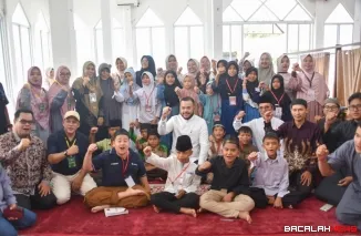 Wali Kota Padang Fadly Amran meninjau pelaksanaan Pesantren Ramadan 1447 H, di Musala Al-Kautsar, Komplek Bukit Belimbing Indah -- Villa Mahameru Indah, Kelurahan Kuranji, Kecamatan Kuranji, Minggu (1/3/2026).