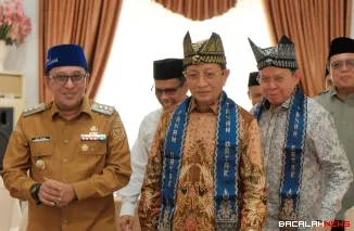 Bupati Tanah Datar Eka Putra membahas program keagamaan bersama Menteri Agama Nasaruddin Umar di Gedung Indojolito Batusangkar.