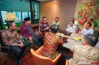 Bupati Eka Putra mengikuti Rakor bersama Kepala BP BUMN Dony Oskaria terkait peningkatan sinergi antara pemda dengan Badan Pengelola BUMN di Jakarta.