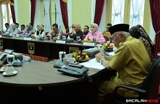 Gubernur Sumatera Barat Mahyeldi Ansharullah menyoroti dampak kebijakan fiskal nasional terhadap daerah saat menerima kunjungan kerja Komite IV DPD RI di Istana Gubernuran