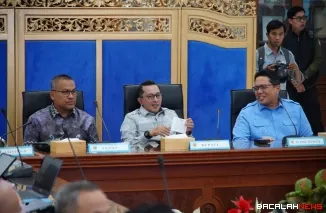 Sekdaprov Sumbar Arry Yuswandi, bersama Bupati Tanah Datar Eka Putra, dan Wabup Ahmad Fadly saat Rakor pembangunan di Indo Jolito Batusangkar.