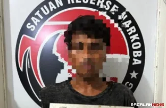 Pelaku dugaan penyalahgunaan narkoba yang diamankan Satnarkoba Polres Sijunjung. (Dok. Polres Sijunjung)