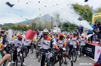 Ribuan Pesepeda Meriahkan Gowes Fun Adventure di Padang Panjang