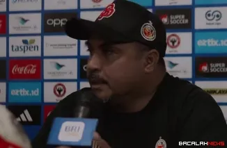 Pelatih Semen Padang FC, Imran Nahumarury. (Dok. Instagram/@semenpadangfcid)