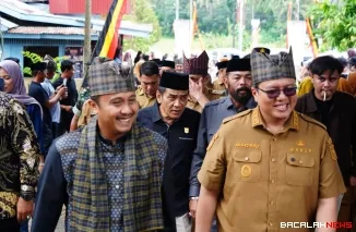 Wagub Sumbar Vasco didampingi Wabup Tanah Datar Ahmad Fadly menghadiri Bimtek Pelestarian Nilai Tradisi Silek Pangian sebagai bentuk pembinaan terhadap Nagari Creative Hub (NCH), di Gedung Controller, Nagari Pangian, Kecamatan Lintau Buo.