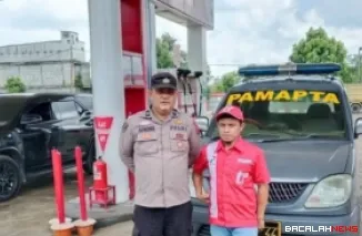 Polisi menyambangi sejumlah SPBU di Kecamatan Koto Baru guna memastikan distribusi BBM berjalan lancar dan aman.