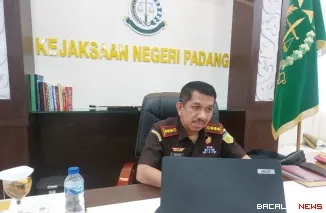 Kajari Padang, Dr Koswara.