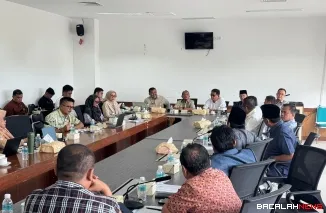 Badan Anggaran (Banggar) DPRD Kota Padang mulai membahas Rancangan Perubahan APBD (P-APBD) Tahun Anggaran 2026 bersama Tim Anggaran Pemerintah Daerah (TAPD), Jumat (3/7).