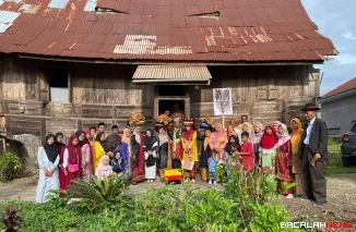 Muhamad Syukur Dilewakan Gala Datuk Godang Rajo oleh Pasukuan Piliang Laweh, Nagari Gurun, Kecamatan Sungai Tarab.