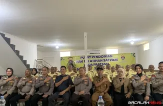Ketua Komisi III  DPRD Kota Padang Helmi Moesim menunjukkan,  komitmennya terhadap peningkatan kualitas Sumber Daya Manusia (SDM) daerah.